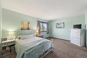 2457 Crestwood Dr, North Saint Paul, MN 55109 - Photo 11