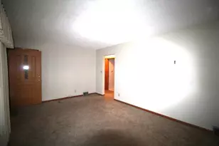 794 Howard St N, Saint Paul, MN 55119 - Photo 7