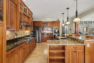 1520 Bridgewater Rd, Golden Valley, MN 55422 - Photo 9