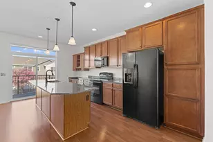 9652 Unity Ln N, Brooklyn Park, MN 55443 - Photo 3