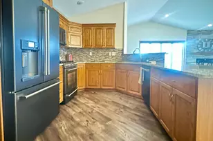 204 Ashley Ln, Alexandria, MN 56308 - Photo 17