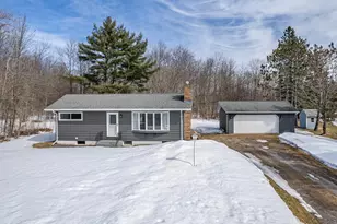 2222 Whittier St, Duluth, MN 55803 - Photo 1