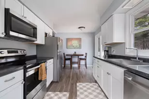 2222 Whittier St, Duluth, MN 55803 - Photo 11