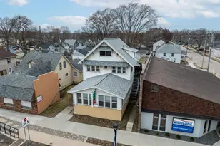 917 Broadway Ave N, Rochester, MN 55906 - Photo 1