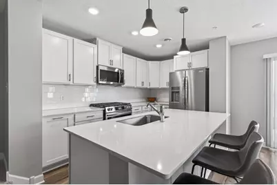 5251 Long Pointe Pass, Woodbury, MN 55129 - Photo 7