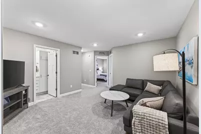 5251 Long Pointe Pass, Woodbury, MN 55129 - Photo 11