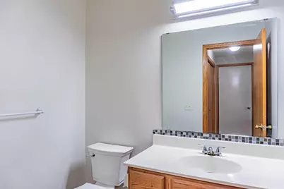 1122 Crystal Place W, Chaska, MN 55318 - Photo 23