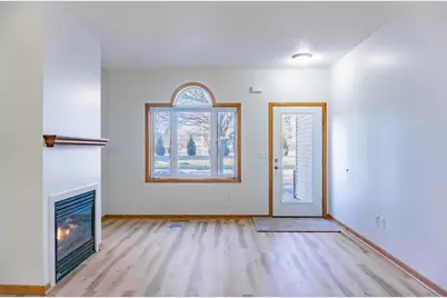 1122 Crystal Place W, Chaska, MN 55318 - Photo 17