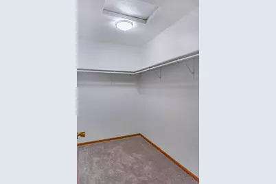 1122 Crystal Place W, Chaska, MN 55318 - Photo 31