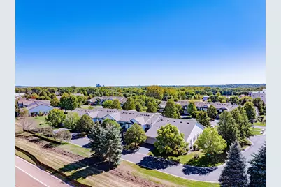 1122 Crystal Place W, Chaska, MN 55318 - Photo 47