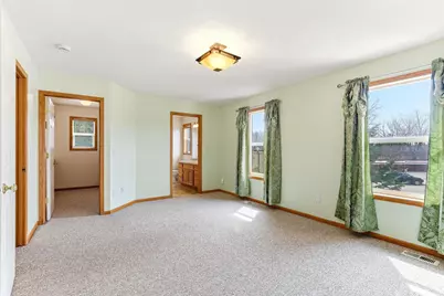 2068 Shryer Court E, North Saint Paul, MN 55109 - Photo 25