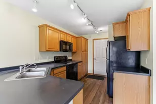 2068 Shryer Ct E, North Saint Paul, MN 55109 - Photo 11