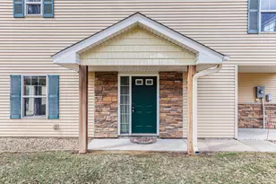 2068 Shryer Ct E, North Saint Paul, MN 55109 - Photo 3