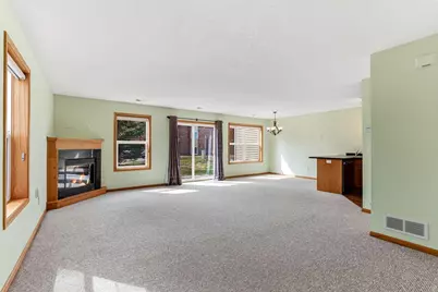 2068 Shryer Court E, North Saint Paul, MN 55109 - Photo 5