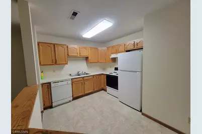 855 Highview Drive #B, New Richmond, WI 54017 - Photo 3