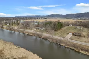 1149 S River Rd, Cochrane, WI 54622 - Photo 27