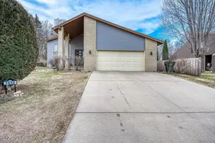 1632 Sherwood Way, Eagan, MN 55122 - Photo 1