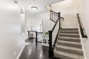 3201 Countryside Ct, Woodbury, MN 55129 - Photo 3