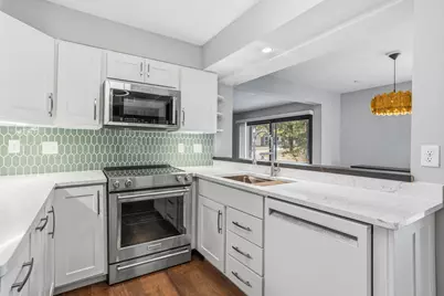 6115 Lincoln Drive #152, Edina, MN 55436 - Photo 7