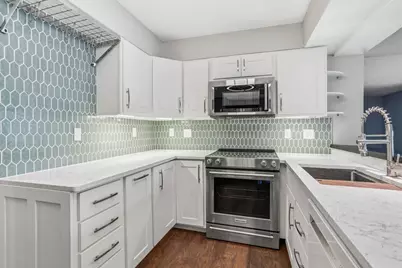 6115 Lincoln Drive #152, Edina, MN 55436 - Photo 5