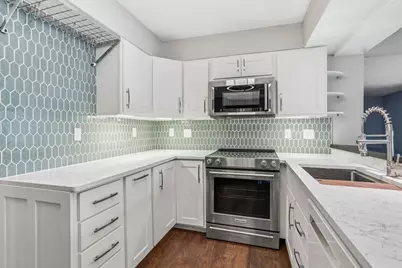 6115 Lincoln Drive #152, Edina, MN 55436 - Photo 5