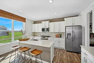 2542 Green Ash Ave, Shakopee, MN 55379 - Photo 3