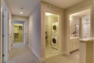 212 10th Avenue S #104, Minneapolis, MN 55415 - Photo 11