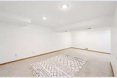 4615 Juneau Lane N, Plymouth, MN 55446 - Photo 51