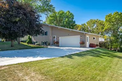 712 W Circle Drive, Montgomery, MN 56069 - Photo 1