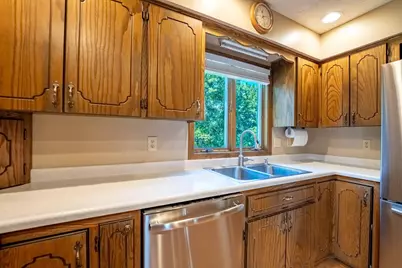 712 W Circle Drive, Montgomery, MN 56069 - Photo 9