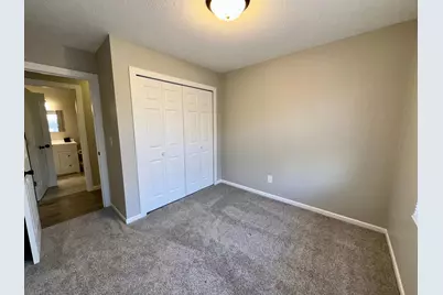 923 Lawnview Avenue, Shoreview, MN 55126 - Photo 17