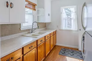 125 Ridgewood Dr, Hopkins, MN 55343 - Photo 11