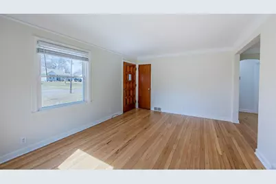 125 Ridgewood Drive, Hopkins, MN 55343 - Photo 5