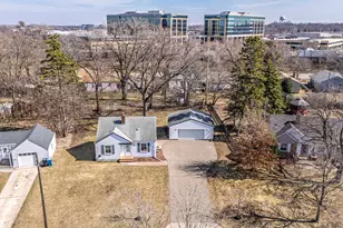 125 Ridgewood Dr, Hopkins, MN 55343 - Photo 43