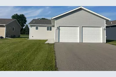 2008 Nelson Drive, Thief River Falls, MN 56701 - Photo 57