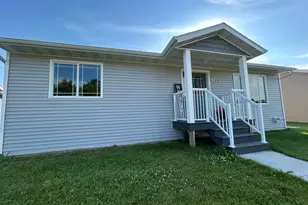2008 Nelson Dr, Thief River Falls, MN 56701 - Photo 5