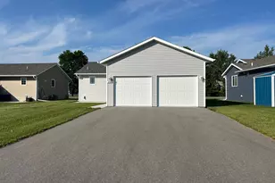 2008 Nelson Dr, Thief River Falls, MN 56701 - Photo 55