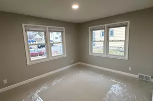 42 Baker St W, Saint Paul, MN 55107 - Photo 15