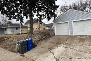 42 Baker St W, Saint Paul, MN 55107 - Photo 17