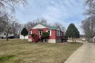 1401 30th Ave NE, Austin, MN 55912 - Photo 1