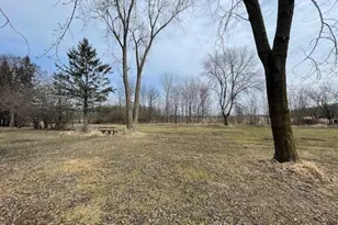 1401 30th Ave NE, Austin, MN 55912 - Photo 3