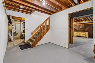 2107 Windsong Cir, Minnetonka, MN 55391 - Photo 41