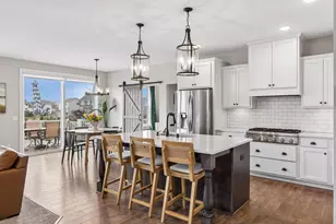 11821 Linden Ct N, Lake Elmo, MN 55042 - Photo 3