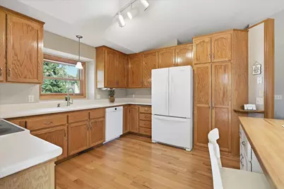 3110 Bluebell Avenue N, Brooklyn Park, MN 55443 - Photo 11