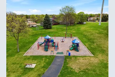 3110 Bluebell Avenue N, Brooklyn Park, MN 55443 - Photo 49