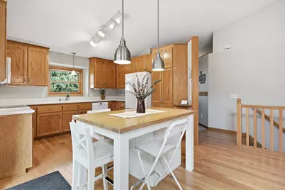 3110 Bluebell Avenue N, Brooklyn Park, MN 55443 - Photo 9