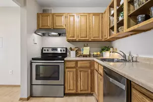400 Groveland Ave, Minneapolis, MN 55403 - Photo 13