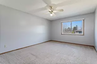 5327 84th Ct N, Brooklyn Park, MN 55443 - Photo 7