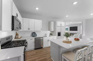 953 Huntington, Jordan, MN 55352 - Photo 3