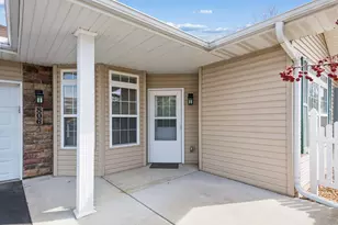 806 Roundhouse St, Shakopee, MN 55379 - Photo 3